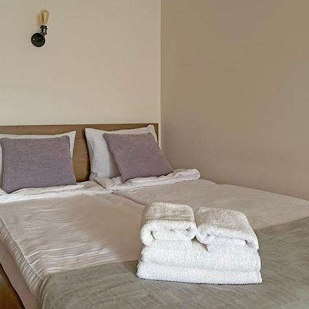 City Center Living In Yerevan Appartement Buitenkant foto